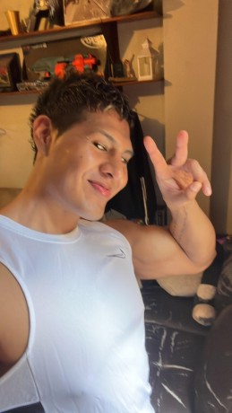 axel-el-domadorhijo-del-mismo-seuz-100-un-macho-semental-de-184-con-un-cuerpo-del-mismo-dios-griego-apolo-y-con-un-buen-dote-big-7