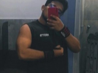 adan-el-domadorhijo-del-mismo-seuz-100-un-macho-semental-de-184-con-un-cuerpo-del-mismo-dios-griego-apolo-y-con-un-buen-dote
